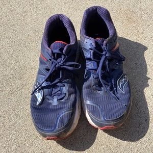 Men’s Saucony running shoes